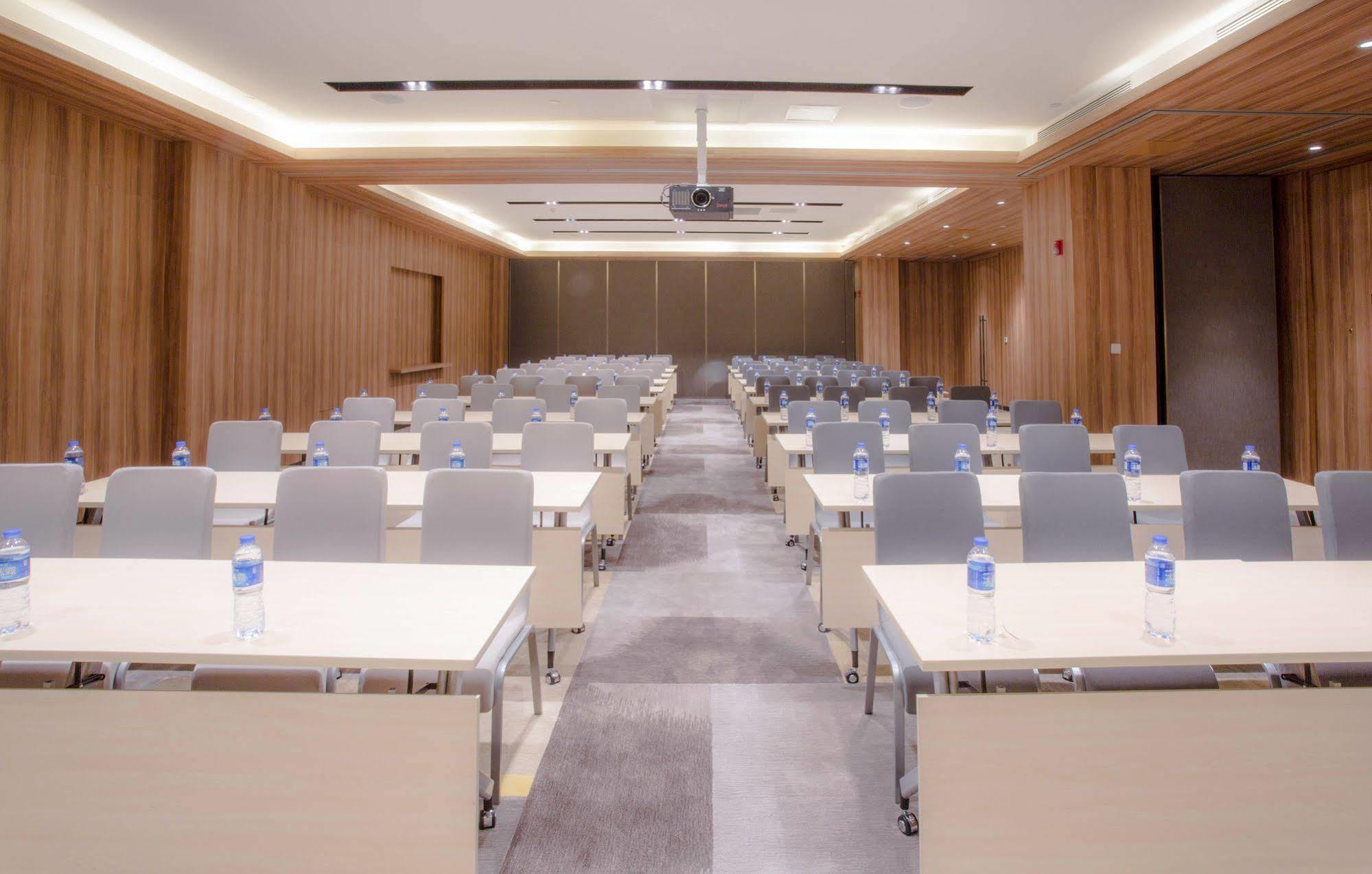 Hyatt Place Foshan Lishui Экстерьер фото